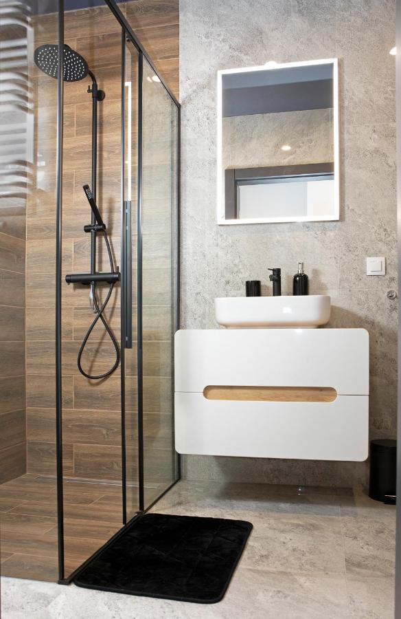 Luxus Apartament Tulipan غدينيا المظهر الخارجي الصورة