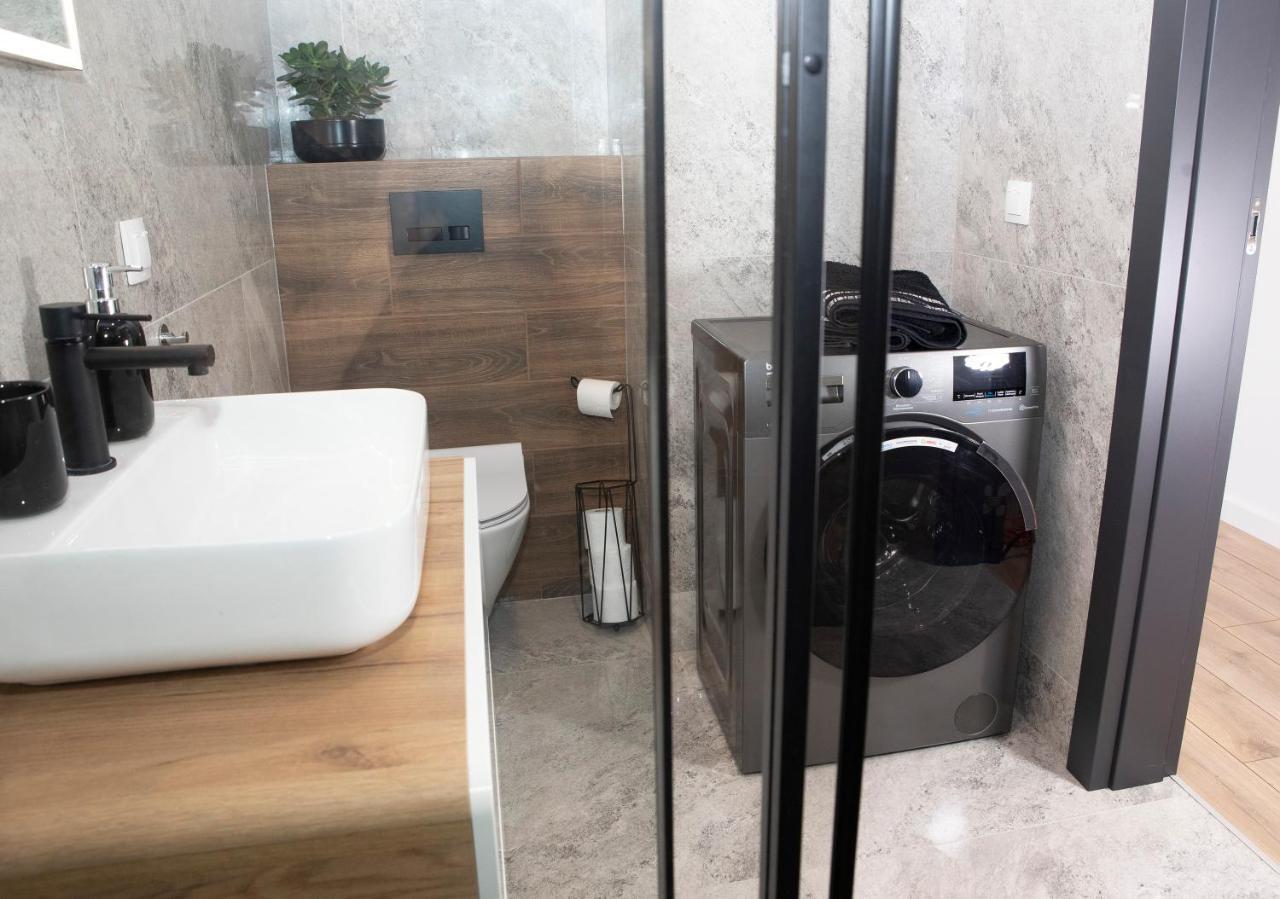 Luxus Apartament Tulipan غدينيا المظهر الخارجي الصورة